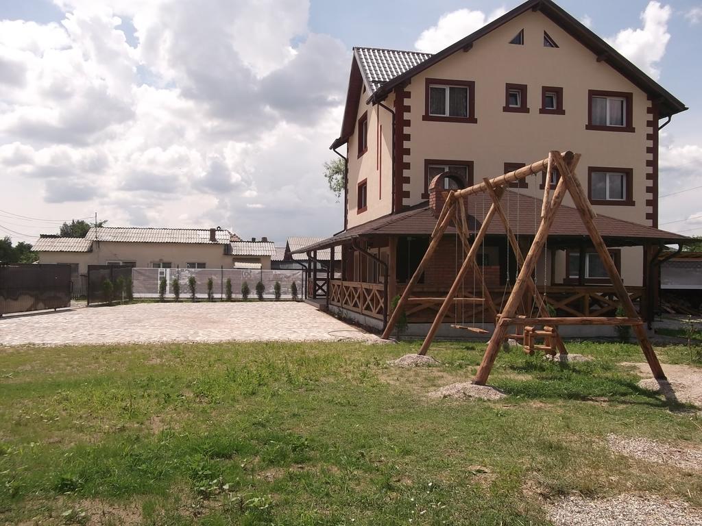 Pensiunea Lacul Albesti Albestii Paminteni Luaran gambar