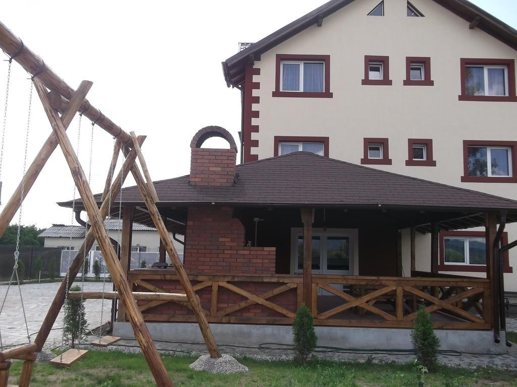 Pensiunea Lacul Albesti Albestii Paminteni Luaran gambar